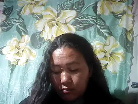 Snapshot of Sexyhorney4u chatting on 02-12-25, 12:37 Sexyhorney4u online show from 02-12-25, 12:37