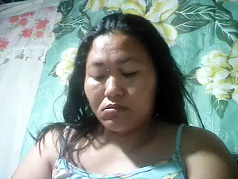 Snapshot of Sexyhorney4u chatting on 02-13-25, 10:11 Sexyhorney4u online show from 02-13-25, 10:11