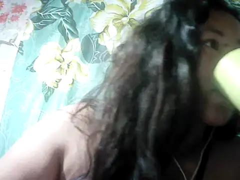 Snapshot of Sexyhorney4u chatting on 02-21-25, 06:15 Sexyhorney4u online show from 02-21-25, 06:15