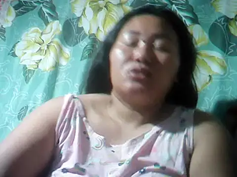 Snapshot of Sexyhorney4u chatting on 02-27-25, 10:09 Sexyhorney4u online show from 02-27-25, 10:09