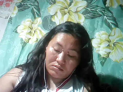 Snapshot of Sexyhorney4u chatting on 02-28-25, 11:34 Sexyhorney4u online show from 02-28-25, 11:34