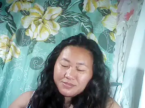 Snapshot of Sexyhorney4u chatting on 03-21-25, 05:02 Sexyhorney4u online show from 03-21-25, 05:02