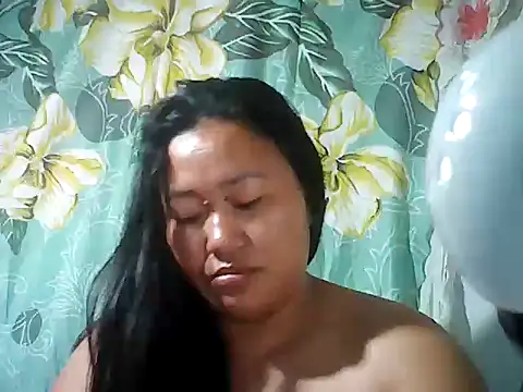 Snapshot of Sexyhorney4u chatting on 09-14-25, 08:30 Sexyhorney4u online show from 09-14-25, 08:30