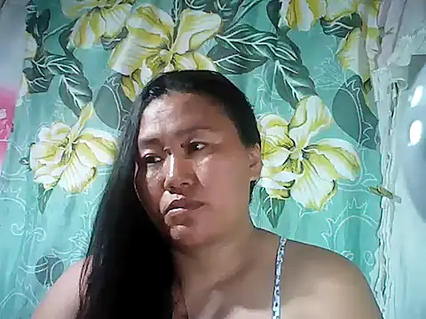 Snapshot of Sexyhorney4u chatting on 09-16-25, 07:42 Sexyhorney4u online show from 09-16-25, 07:42