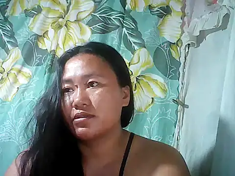 Snapshot of Sexyhorney4u chatting on 09-17-25, 07:37 Sexyhorney4u online show from 09-17-25, 07:37