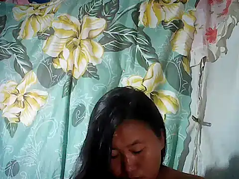 Snapshot of Sexyhorney4u chatting on 09-19-25, 12:28 Sexyhorney4u online show from 09-19-25, 12:28