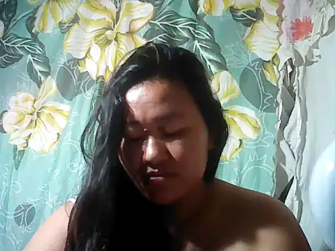 Snapshot of Sexyhorney4u chatting on 10-18-25, 08:42 Sexyhorney4u online show from 10-18-25, 08:42