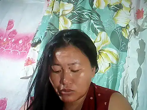 Snapshot of Sexyhorney4u chatting on 10-23-25, 09:24 Sexyhorney4u online show from 10-23-25, 09:24