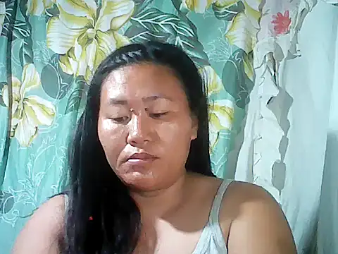 Snapshot of Sexyhorney4u chatting on 11-06-25, 07:37 Sexyhorney4u online show from 11-06-25, 07:37