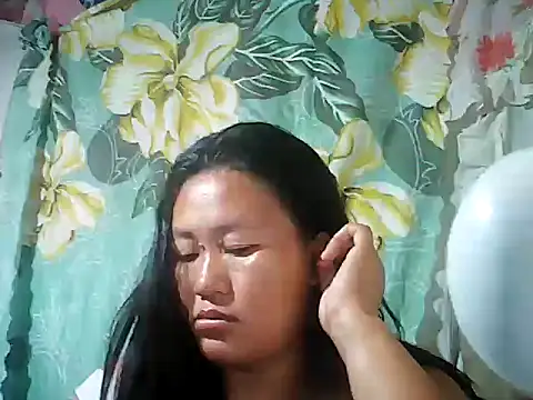 Snapshot of Sexyhorney4u chatting on 11-22-25, 10:09 Sexyhorney4u online show from 11-22-25, 10:09