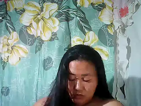 Snapshot of Sexyhorney4u chatting on 11-26-25, 09:27 Sexyhorney4u online show from 11-26-25, 09:27