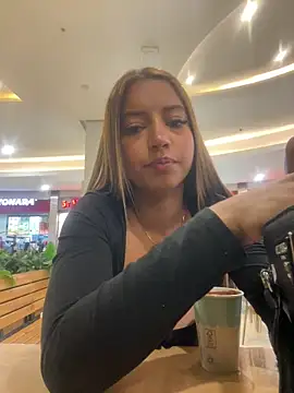 Snapshot of belaa_1 chatting on 10-18-25, 09:26 belaa 1 online show from 10-18-25, 09:26