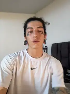 tommylongxx online show from 11-13-25, 05:34