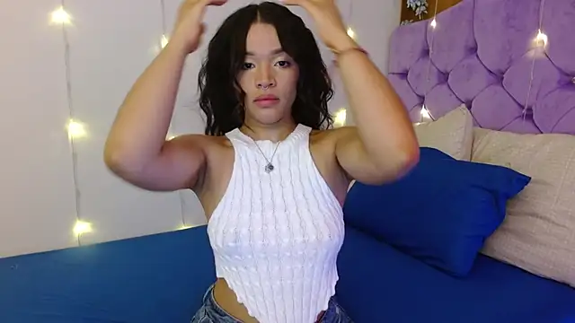 Snapshot of kiarablue chatting on 01-28-25, 10:56 kiarablue online show from 01-28-25, 10:56