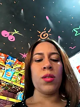 Snapshot of Nanybaker95 chatting on 12-13-25, 09:53 Nanybaker95 online show from 12-13-25, 09:53