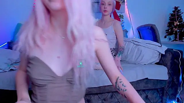 Snapshot of AlexRoseLiRed chatting on 12-26-24, 12:14 AlexRoseLiRed online show from 12-26-24, 12:14