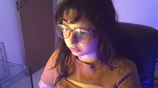 Snapshot of myamillor chatting on 12-07-24, 10:39 myamillor online show from 12-07-24, 10:39