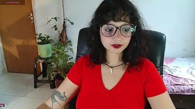 Snapshot of myamillor chatting on 11-23-25, 08:08 myamillor online show from 11-23-25, 08:08