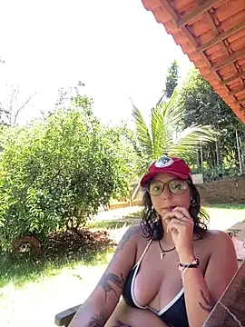 Snapshot of myamillor chatting on 02-07-26, 04:00 myamillor online show from 02-07-26, 04:00