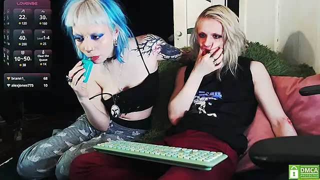 Snapshot of Alien_Bella chatting on 12-08-24, 02:39 Alien Bella online show from 12-08-24, 02:39