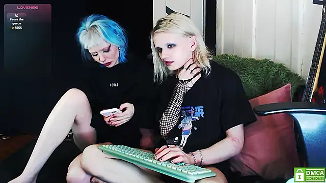 Snapshot of Alien_Bella chatting on 12-09-24, 01:07 Alien Bella online show from 12-09-24, 01:07