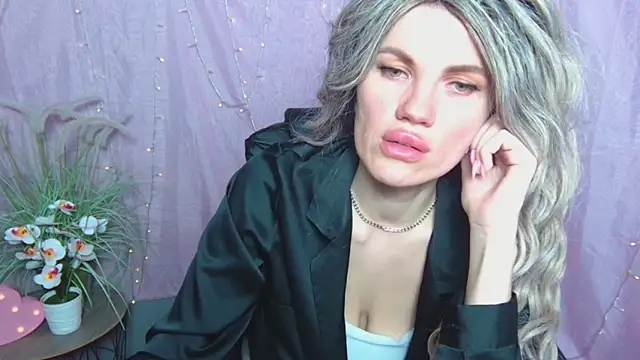 MilaLoona online show from 04-16-26, 06:47