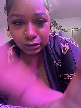 BigFineSelena online show from 10-07-25, 12:08