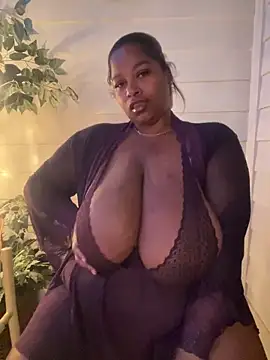 BigFineSelena online show from 10-11-25, 11:47