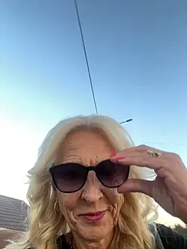 adella13 online show from 09-20-25, 03:57