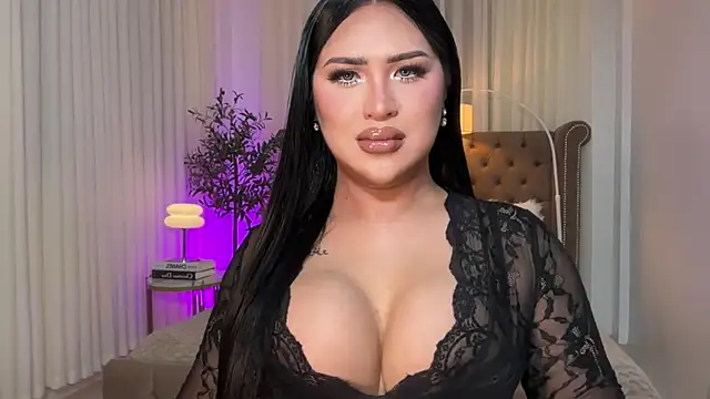 Your Majesty Tyra online show from 09-22-25, 04:47