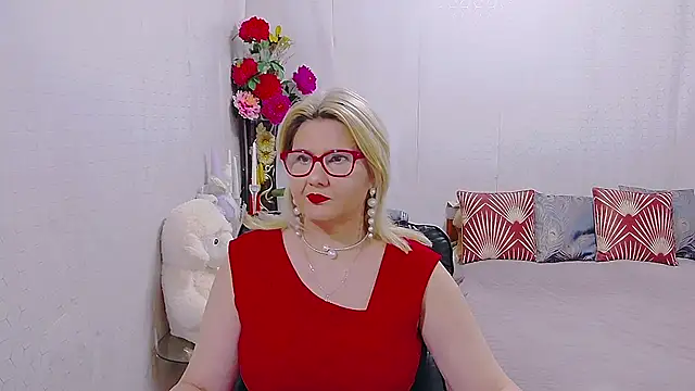 LucilleFenlys online show from 01-17-26, 01:21