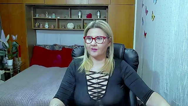 LucilleFenlys online show from 03-15-26, 07:31