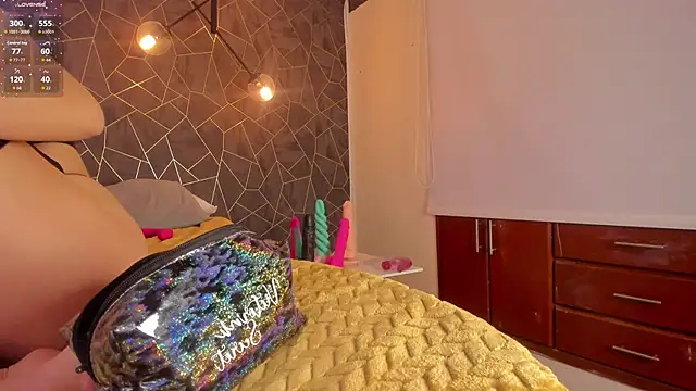 dayra angels online show from 10-27-25, 08:02