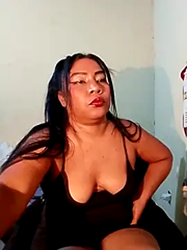 Snapshot of rosmery-navarro chatting on 04-28-26, 04:39 rosmery-navarro online show from 04-28-26, 04:39