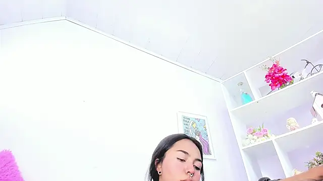miss soffi  online show from 05-07-26, 06:02