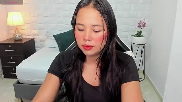 Snapshot of isabella_florez chatting on 12-07-24, 12:24 isabella florez online show from 12-07-24, 12:24