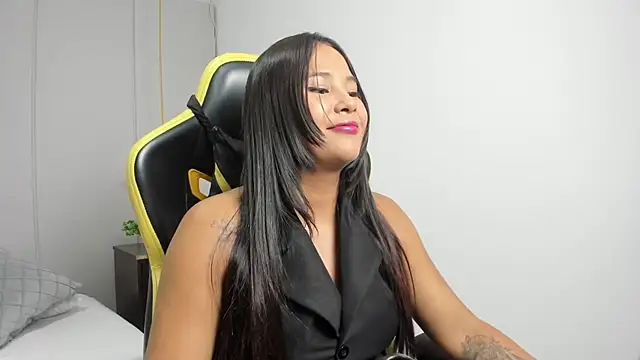 Snapshot of isabella_florez chatting on 03-03-26, 12:00 isabella florez online show from 03-03-26, 12:00