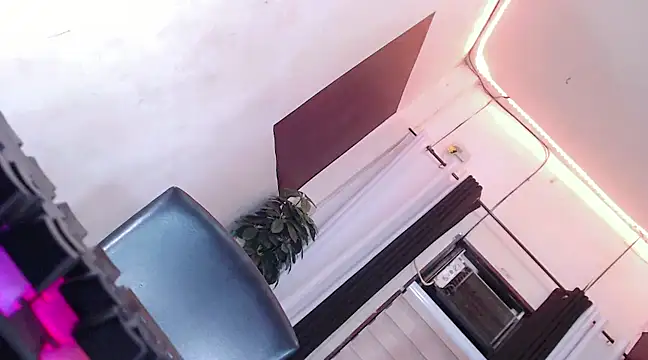 Chubbytransgirl21 online show from 03-01-25, 04:44