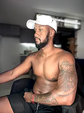 blackdrey18 online show from 10-16-25, 01:34