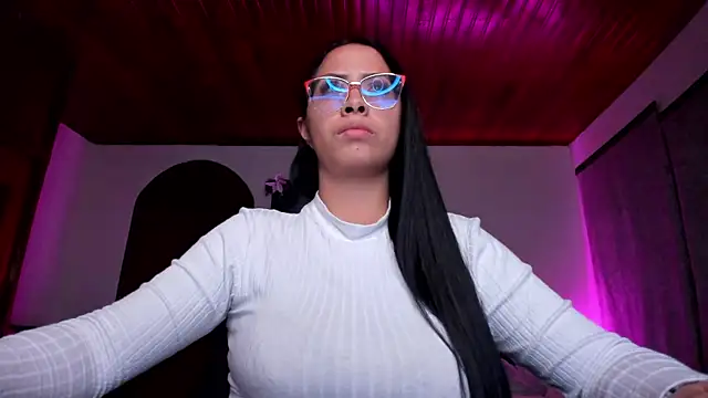 Snapshot of yesie_hot chatting on 12-06-24, 02:35 yesie hot online show from 12-06-24, 02:35