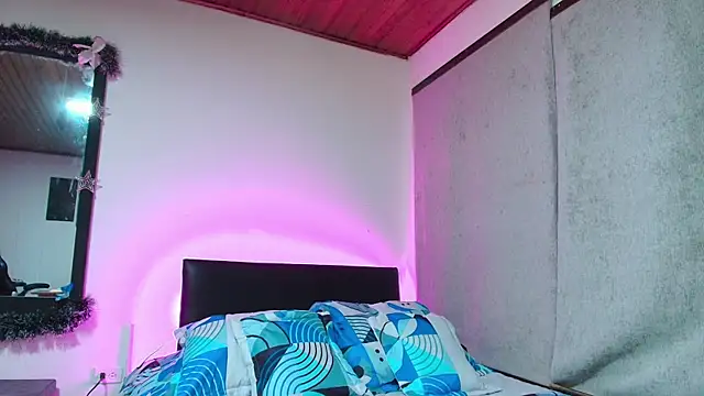 Snapshot of yesie_hot chatting on 01-26-25, 12:05 yesie hot online show from 01-26-25, 12:05