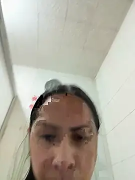 Snapshot of yesie_hot chatting on 09-09-25, 12:10 yesie hot online show from 09-09-25, 12:10