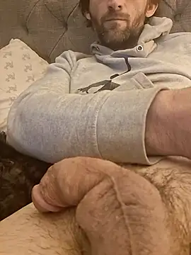 lewis7869 online show from 12-19-25, 03:41