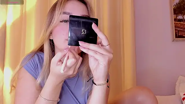 Assh lee  online show from 12-22-25, 12:57