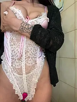 L000lita online show from 03-26-26, 03:17