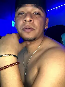 Dominik ozz online show from 01-18-26, 03:54