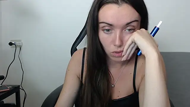 VeronicaZule online show from 09-26-25, 08:35