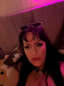 Lolaley2 online show from 11-21-25, 06:23