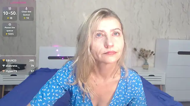 ZoeGrant online show from 02-10-25, 01:35