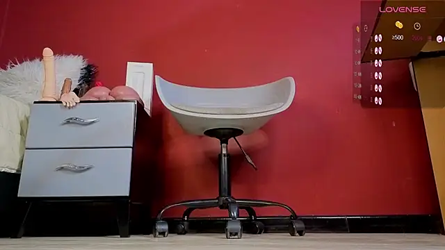 TomLover 12 online show from 11-19-25, 02:00